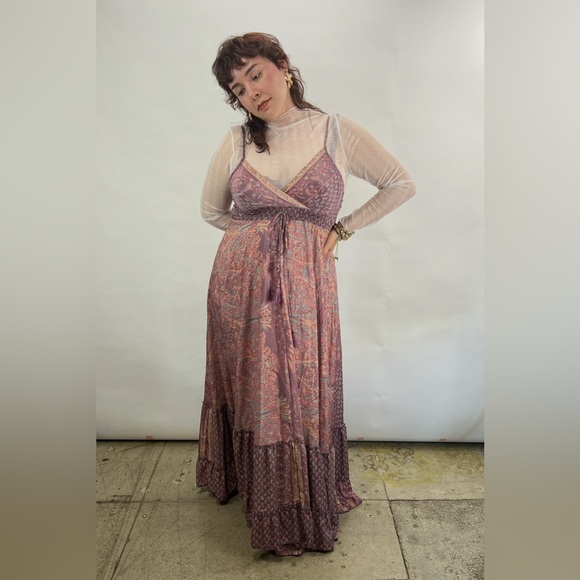 🟠 178B. Mesh Dotted Lace Stretch Sheer Top - White - Picture 2 of 9